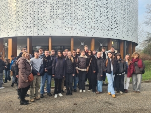 FEMICID STOP: POGLED KROZ UMJETNOST