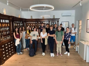 POSJETA MUZEJU FARMACIJE